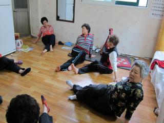 진행중인 소그룹출강서비스-요가 이미지