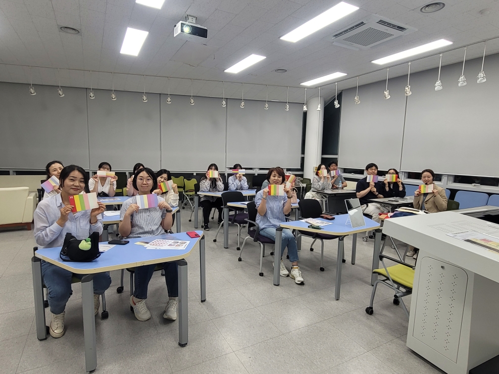 2025년 화목한 원-데이 클래스 [퍼스널컬러 활용 이미지메이킹 1, 2차] 사진 4 - 자세한 내용은 하단 대체텍스트 내용 참조