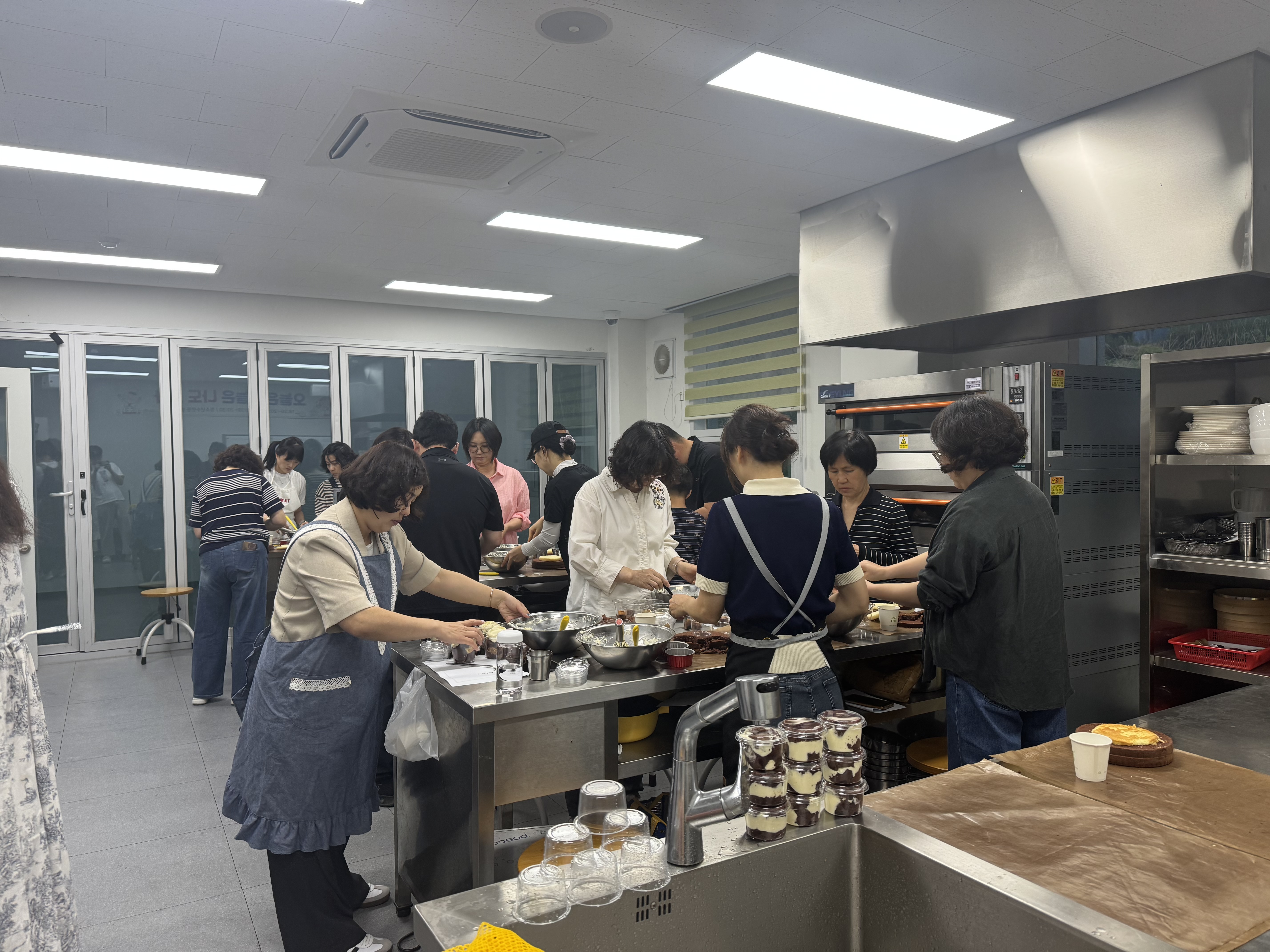 2025년 상반기 신중년 청춘대학 [나만의 행복레시피] 사진 2 - 자세한 내용은 하단 대체텍스트 내용 참조