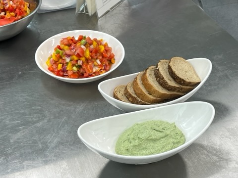 2025년 건강누리 배움학교[바른식습관 요리실습] 사진 1 - 자세한 내용은 하단 대체텍스트 내용 참조