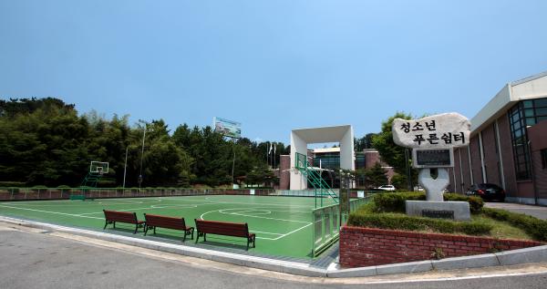 옥천군청소년수련관 전경 의 이미지