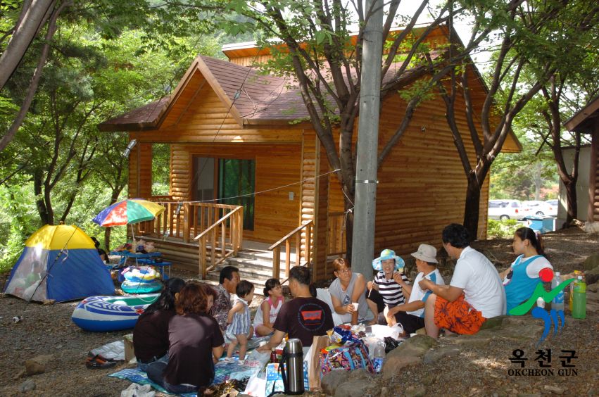 장용산 휴양림 21 번째 사진