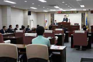 옥천군의회 임시회 개회식